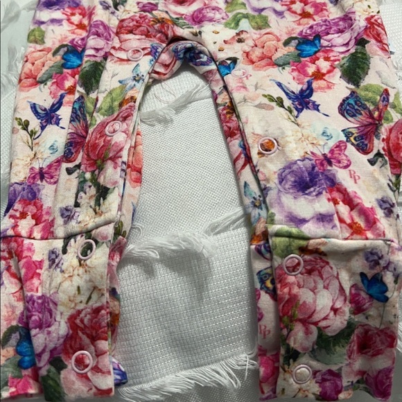 Posh Peanut Ruffled Cap Sleeve Romper w/ Ruffle Butt - Picture 5 of 8